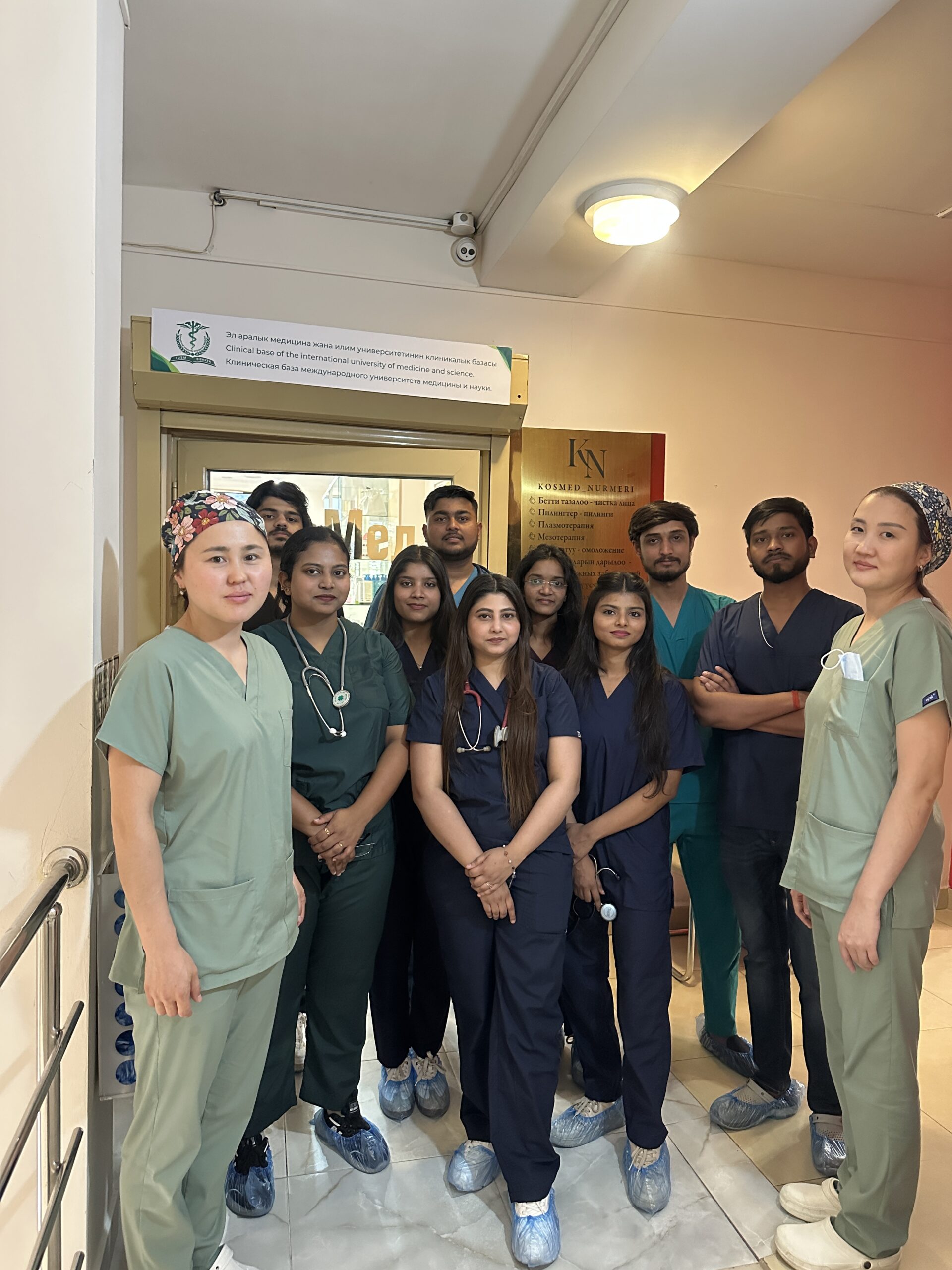 Group Pic With Dr Scaled